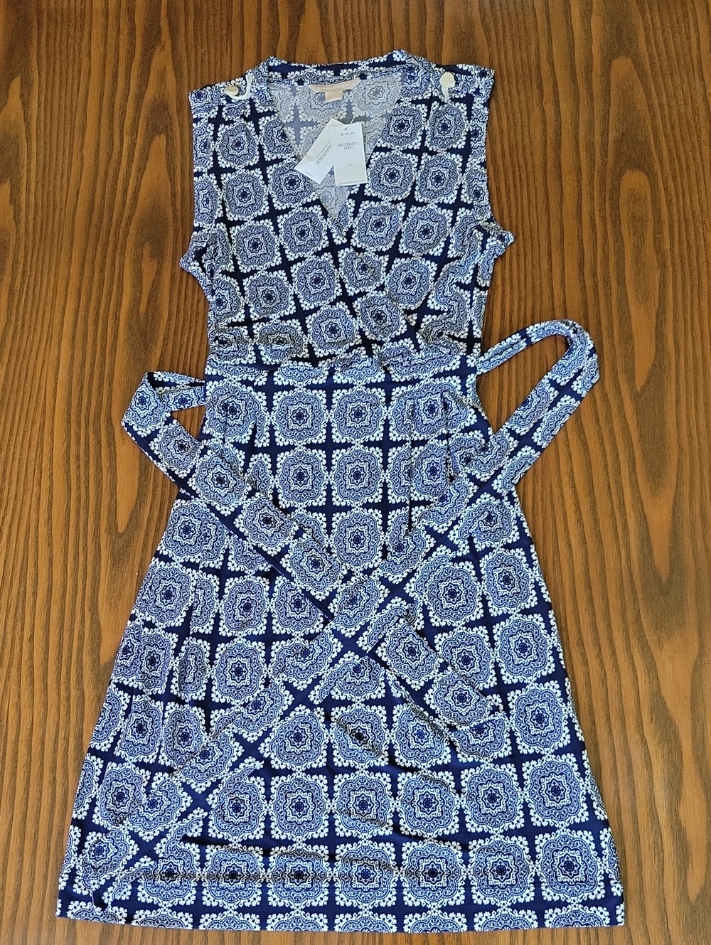 NWT -- BANANA REPUBLIC Navy and White Tile-Print Wrap Midi Dress | Size: XS